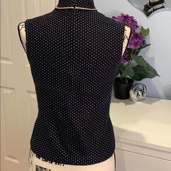 St. John Santana Knit  Mock Neck Tank Small - Picture 2 of 4